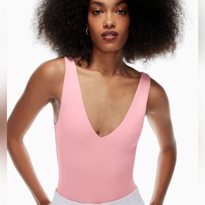 Babaton. Pink Contour V-Neck Bodysuit. Size XXS.